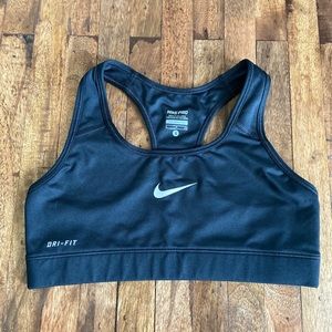 Nike Pro Sports Bra